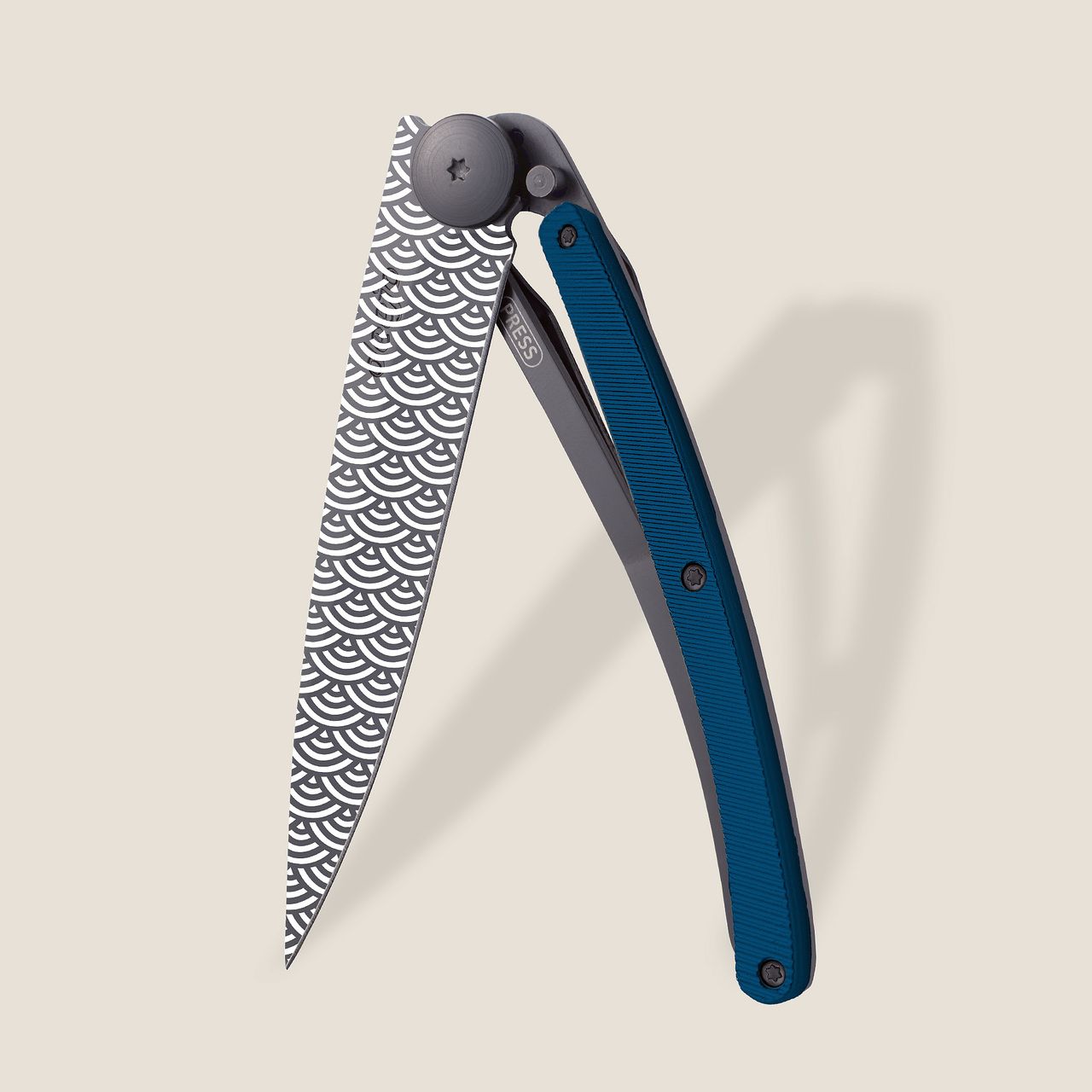 Couteau 37G Alu bleu / Nuages