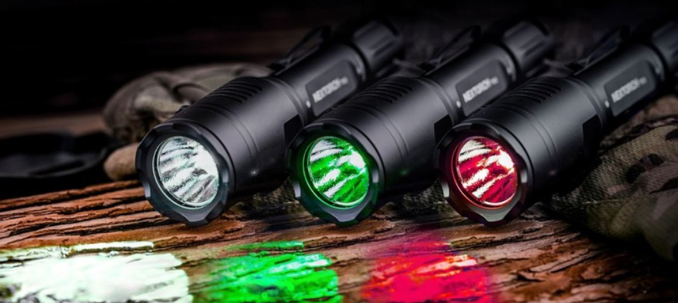 Lampe de poche tactique T53